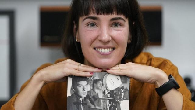 Maialen Beloki durante la presentación del libro que ha escrito, dedicado a la figura de Antxon Eceiza /.Ruben Plaza