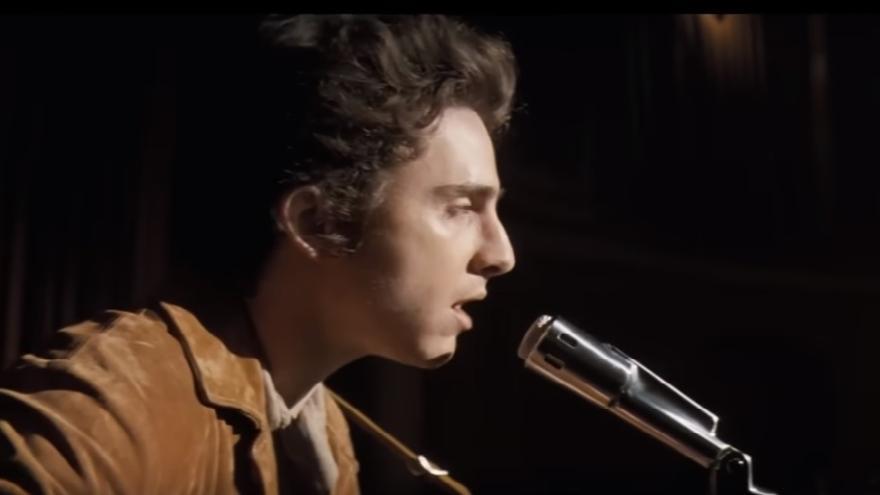 Timothy Chalamet, como Bob Dylan