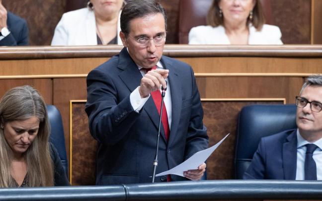 El ministro de Asuntos Exteriores, Unión Europea y Cooperación, José Manuel Albares, en el Congreso.