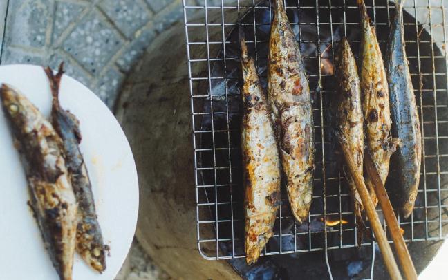Sardinas asadas en una parrilla / Freepik Sardinas asadas en una parrilla