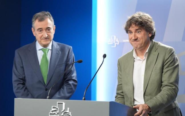 El presidente del EBB, Aitor Esteban, y el secretario general del PSE-EE, Eneko Andueza