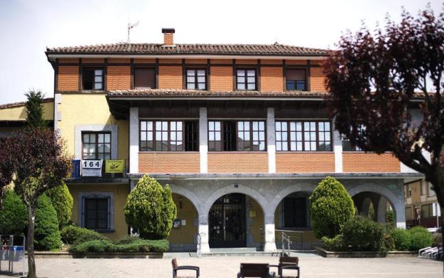 El pleno del Ayuntamiento de Zaldibar ha aprobado la decisión por unanimidad