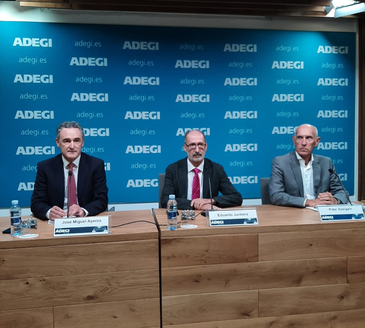 Presentación esta mañana, en la sede de Adegi, de los resultados de la última Encuesta de Coyuntura