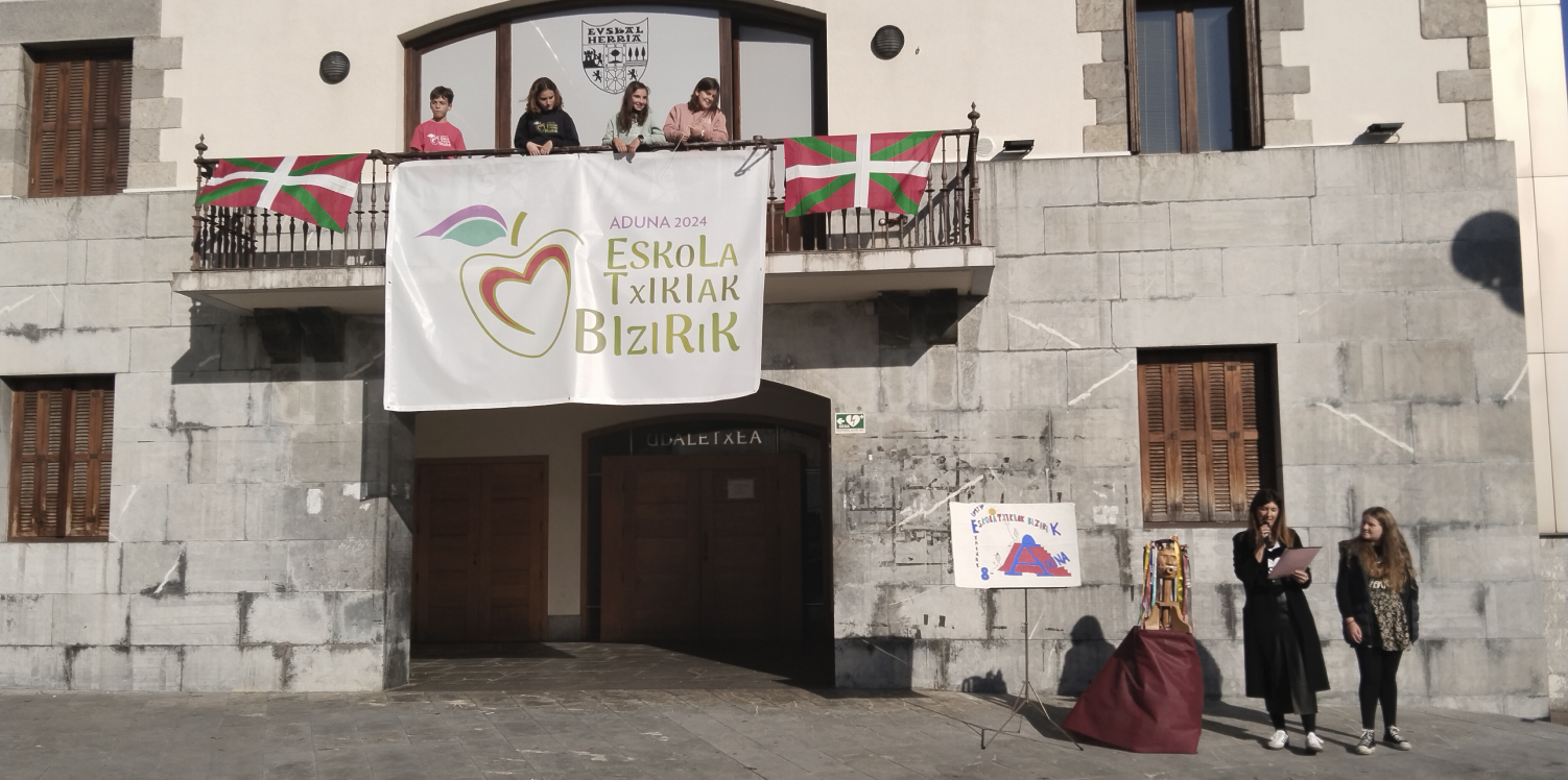 ADUNA ESKOLA TXIKIA