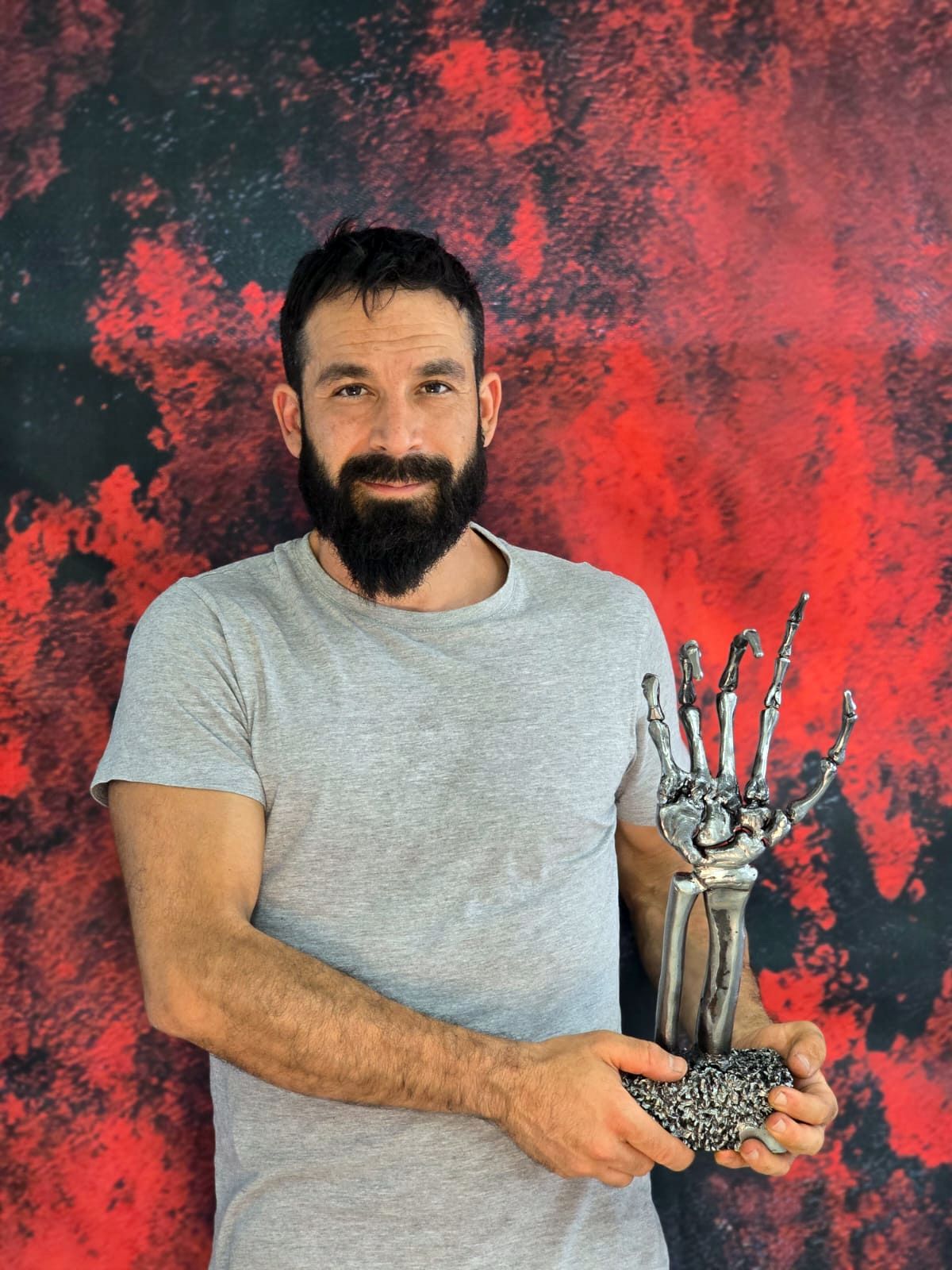 El escultor metálico Sergio Alonso.