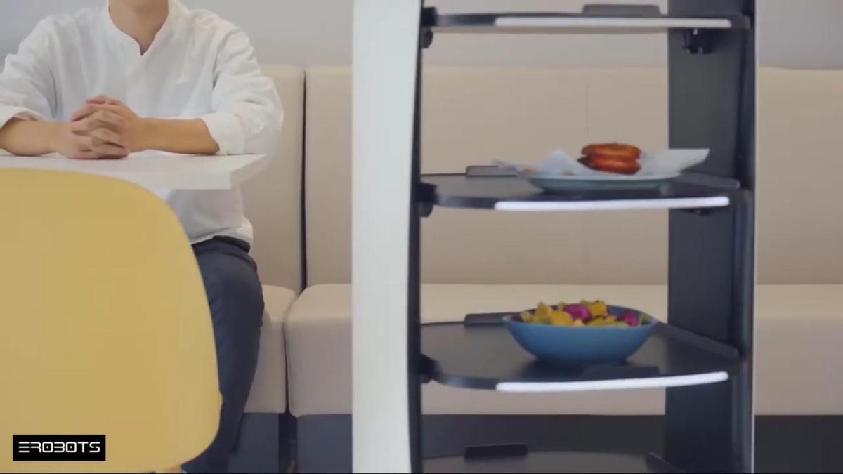 Bellabot atiende mesas por 400 euros al mes.