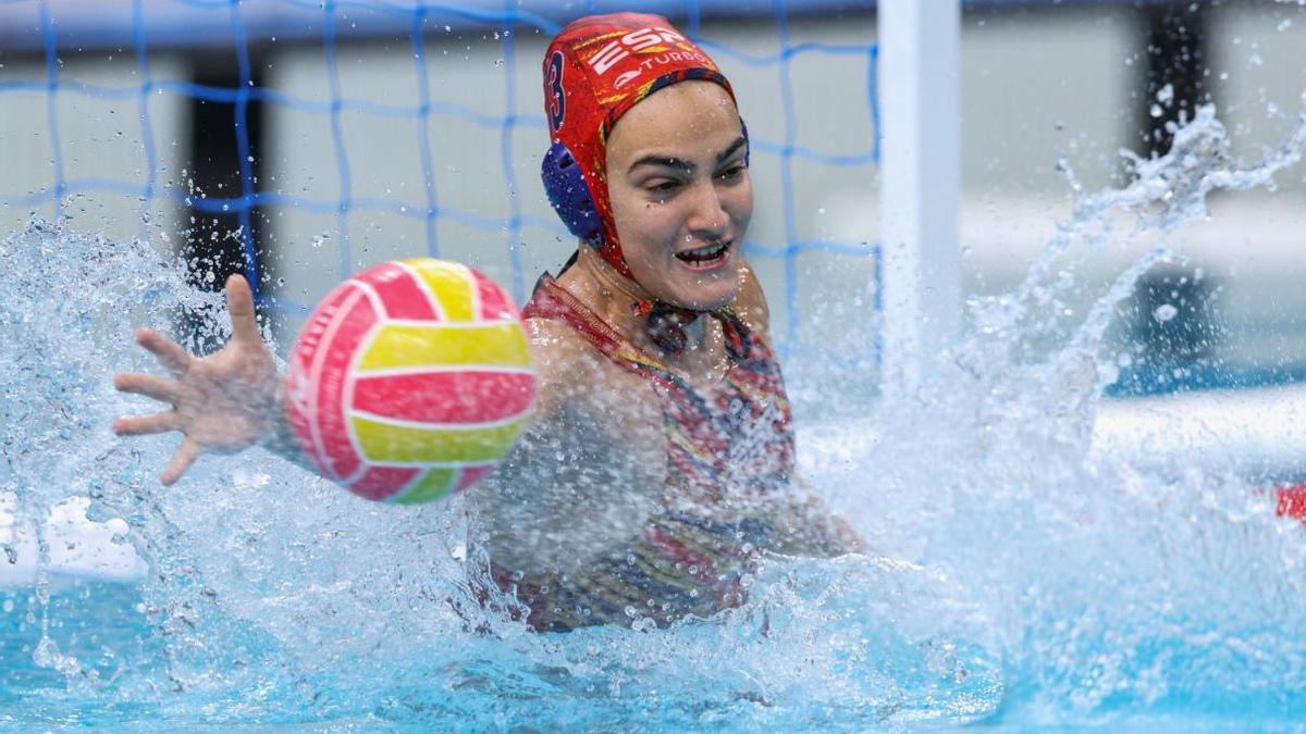 Los seis goles de Emily Ausmus guiaron a las norteamericanas, que tardaron tres minutos en abrir el marcador .