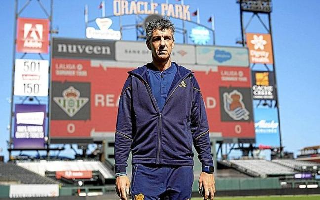 Imanol Alguacil, antes del comienzo del duelo ante el Betis en San Francisco. / R.S.