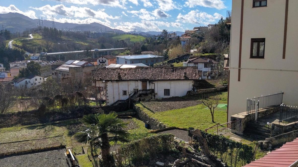 Parcela de Atzieta donde se llevará a cabo un desarrollo urbanístico