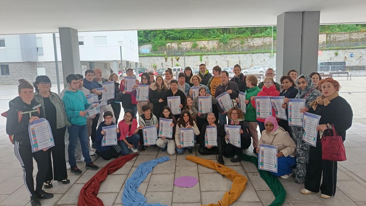 Presentación del Mes de la Diversidad, en cuya organización participan numerosos agentes del municipio.