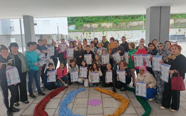 Presentación del Mes de la Diversidad, en cuya organización participan numerosos agentes del municipio.