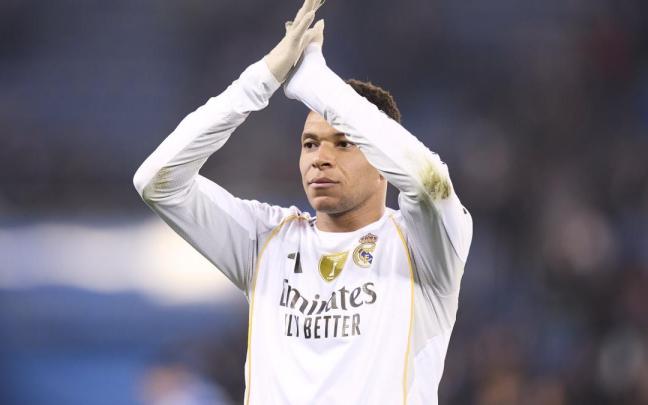 Kylian Mbappe, con la camiseta del Real Madrid.