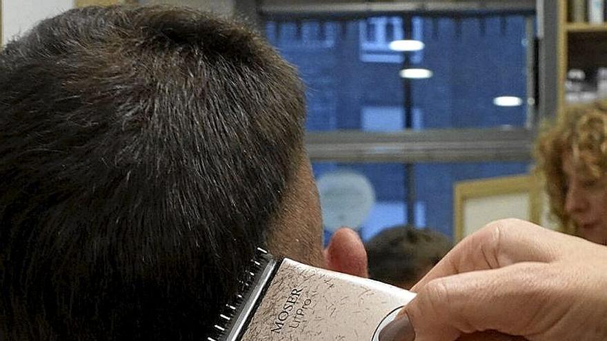 Lerro hauekin batera, ile-apaindegi bat. | ARGAZKIA: PABLO VIÑAS