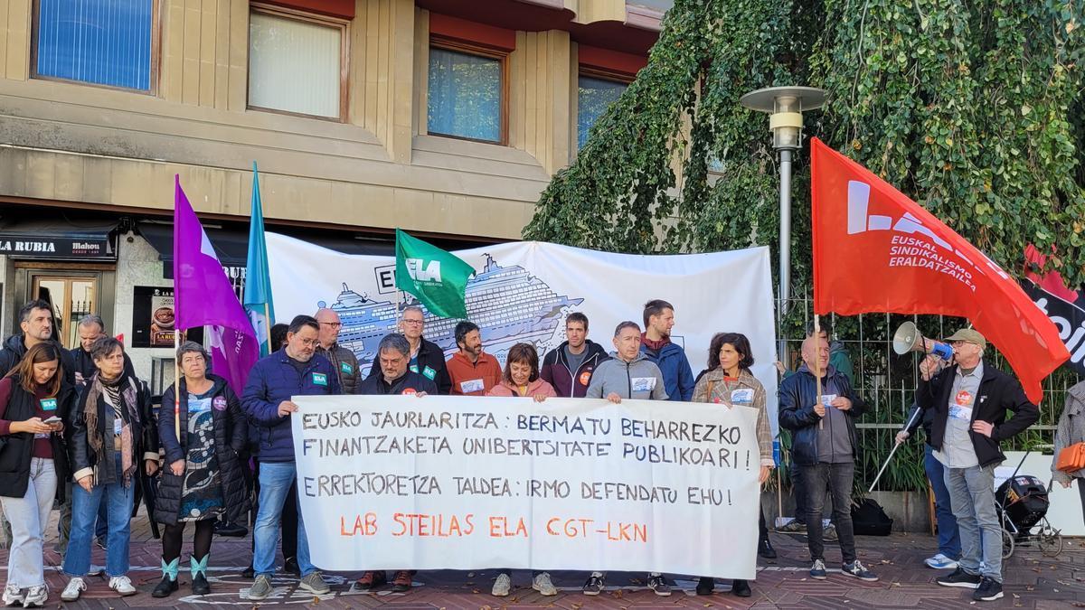 Sindicatos reclamar más recursos para la EHU