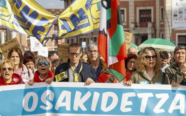 Manifestación convocada por los sindicatos convocantes de la huelga.