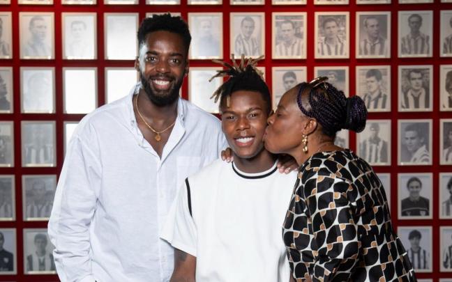 Nico Williamsek kontratu berria sinatu du Athleticekin.