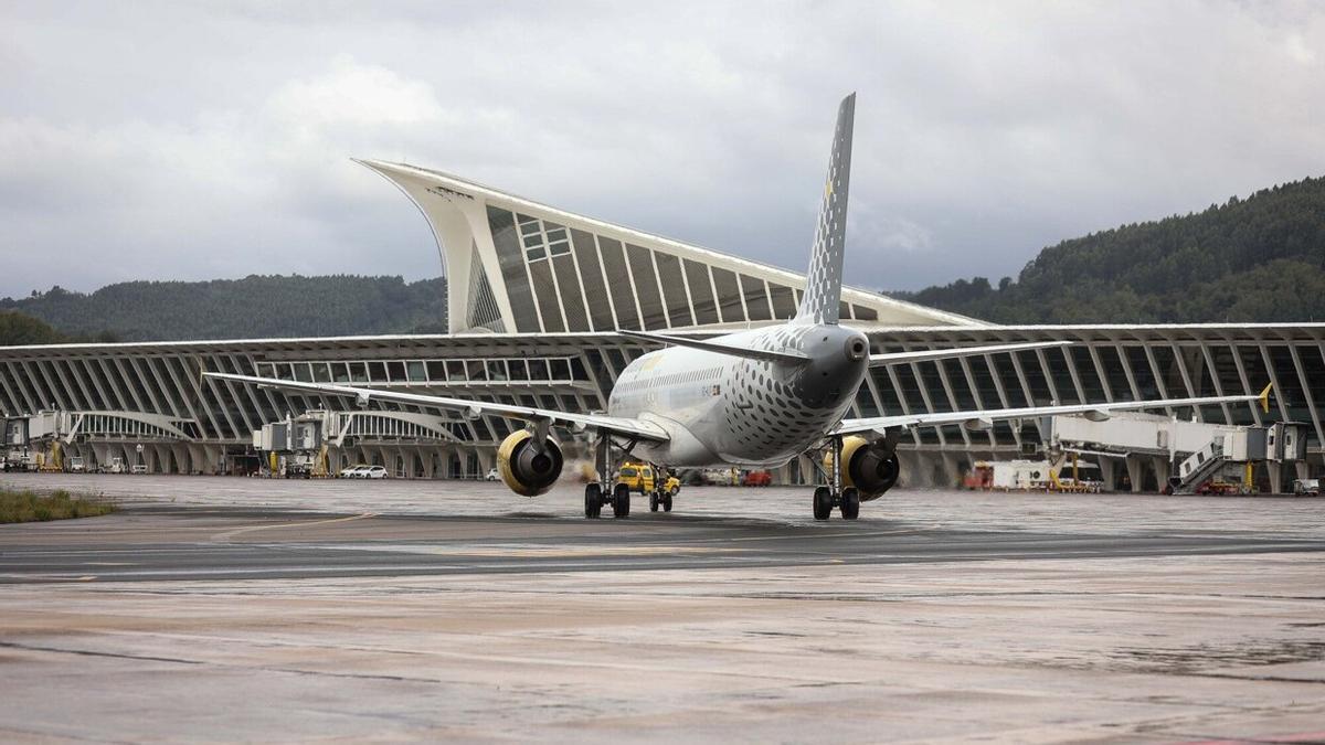 Imagen de archivo del aeropuerto de Bilbao | Borja Guerrero, Deia