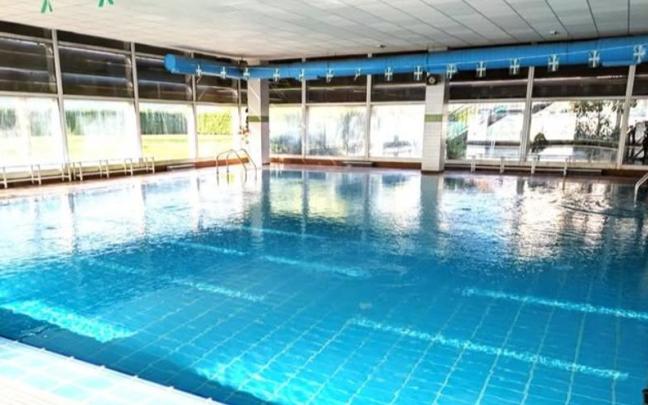 La piscina del polideportivo de Arrigorriaga abrirá media hora antes, a partir de marzo