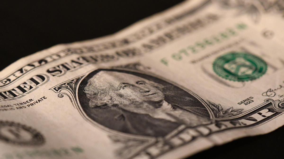 Dólar con el rostro de George Washington.