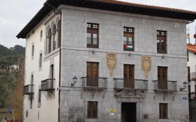 La alcaldesa ha dado a conocer que se incorporará a la docencia en septiembre