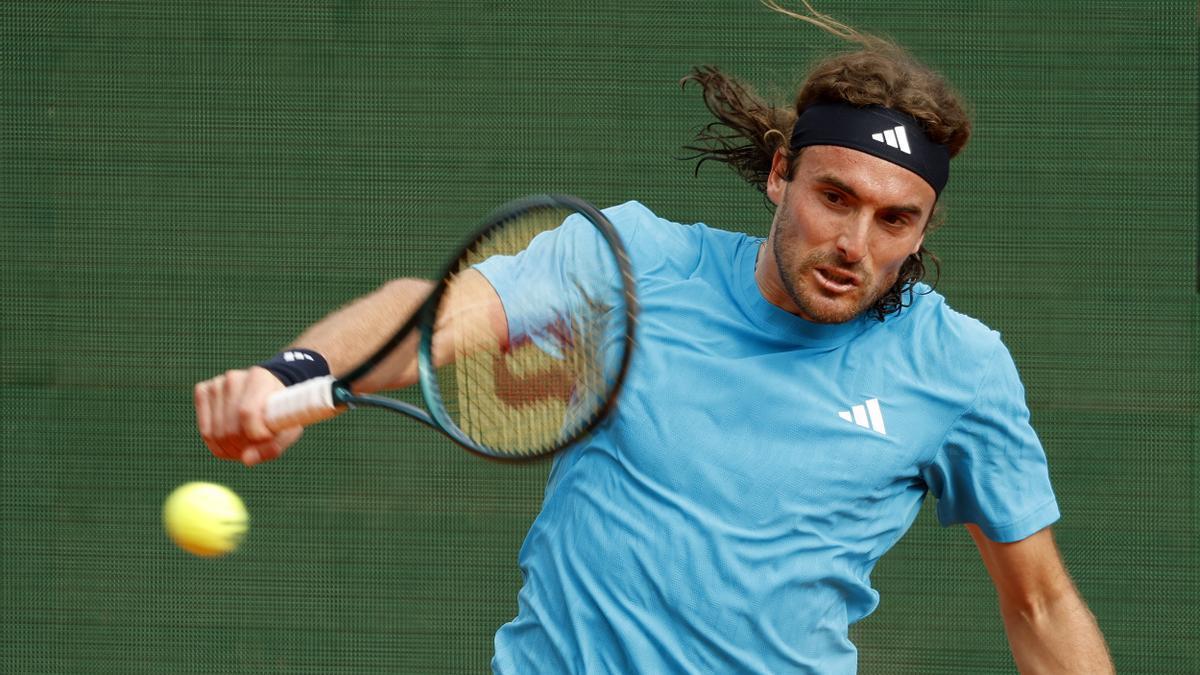 Stefanos Tsitsipas, en su último partido, el duelo de primera ronda del Masters 1000 de Montecarlo ante Francisco Cerúndulo.