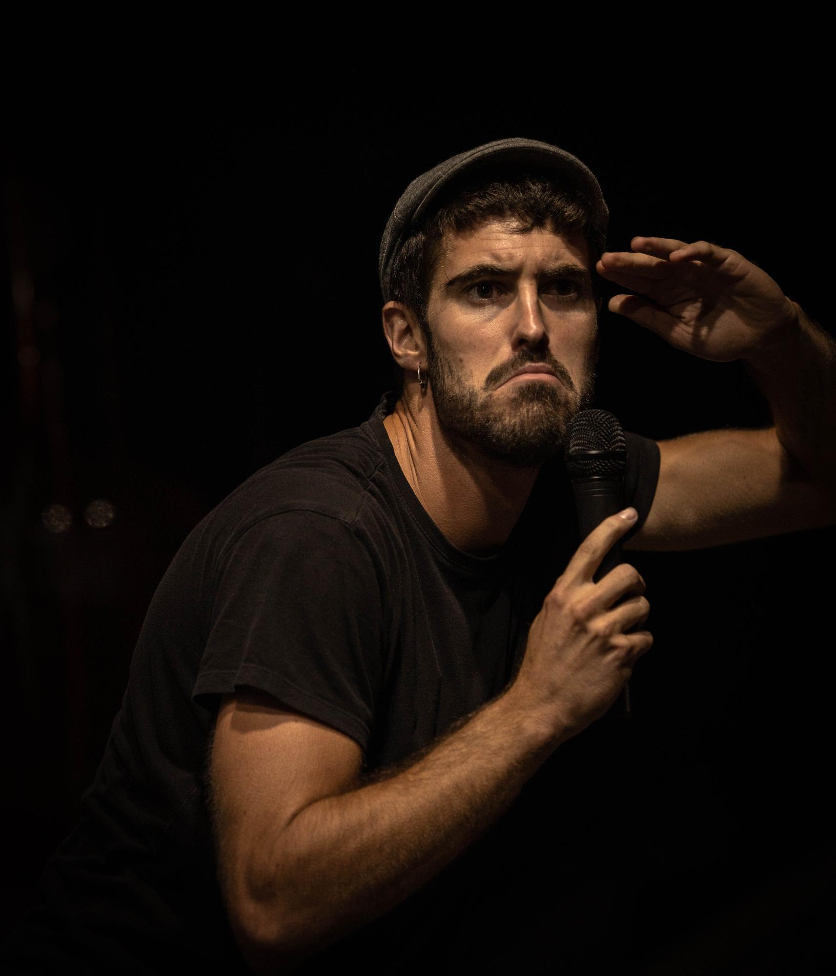 Julen Axpe en una obra teatral