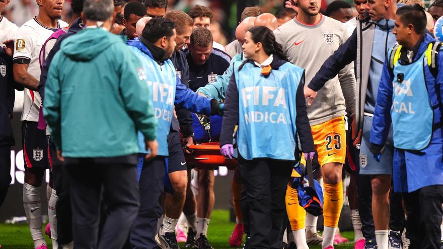 Henderson salió con oxígeno y necesitando asistencia médica inmediata del Estadio Azteca.