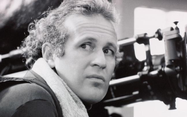 Muere John Irvin, director de La colina de la hamburguesa, a los 86 años.
