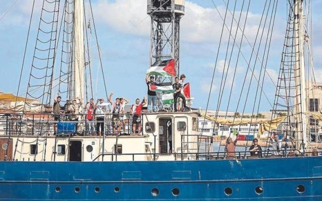 La flotilla, el día de su partida para romper bloqueo de Gaza desde el puerto de Barcelona.