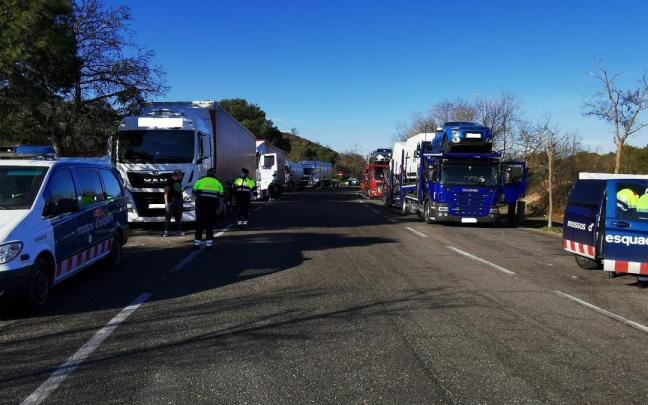 Imagen de un control de tráfico en Catalunya. Imagen de un control de tráfico en Catalunya.