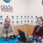 Agus Hernán, coordinador del Observatorio de Derechos Humanos de Euskal Herria con Iranzu Calvo en los estudios de ONDA VASCA