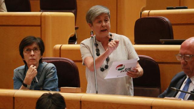 La senadora del EAJ-PNV, Nerea Ahedo, reprocha a Mónica García que “siga enrocada” en atribuir a las CCAA la responsabilidad del Ministerio de Sanidad en la negociación del Estatuto Marco / Senado. 