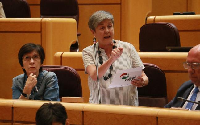La senadora del EAJ-PNV, Nerea Ahedo, reprocha a Mónica García que “siga enrocada” en atribuir a las CCAA la responsabilidad del Ministerio de Sanidad en la negociación del Estatuto Marco / Senado. 