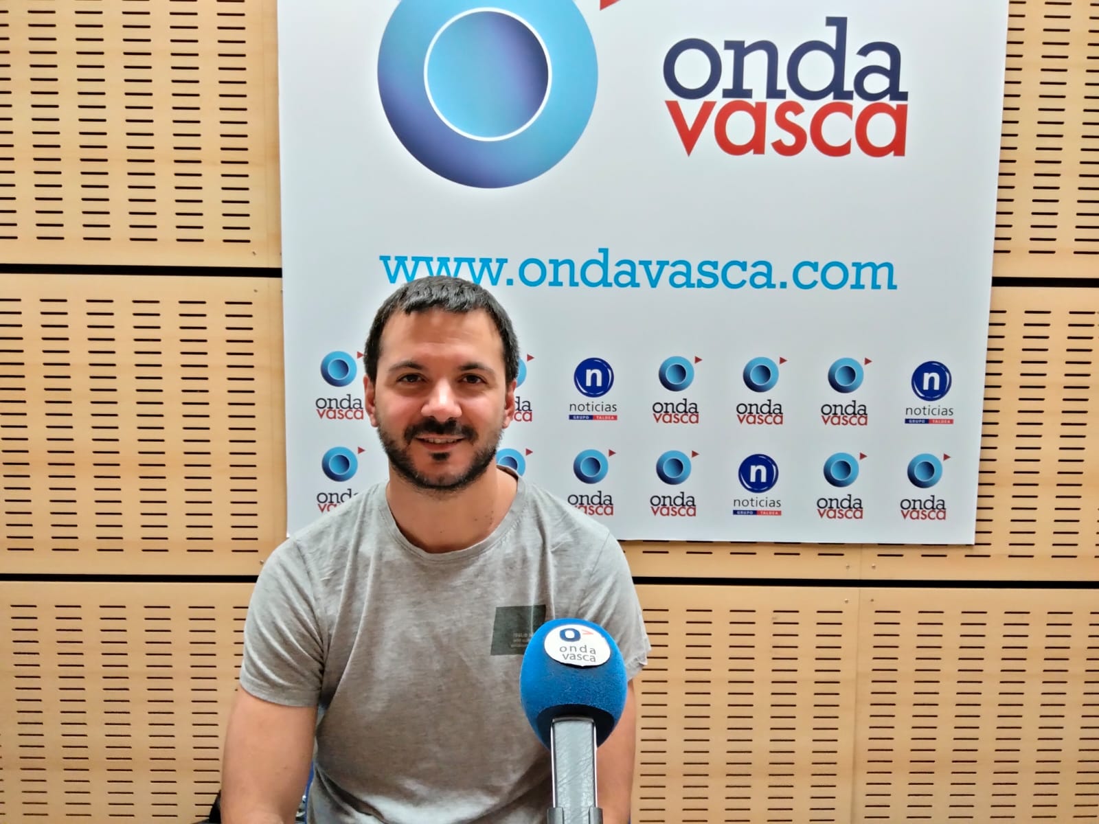 Aiaraldea Kooperatiba Elkarteko bazkidea dan Aitor Mate