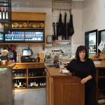 Ainara González, encargada de La Bodeguita del 12