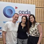 La cantante Ainhoa Cantalapiedra ha visitado los estudios de Onda Vasca con Txema Gutiérrez