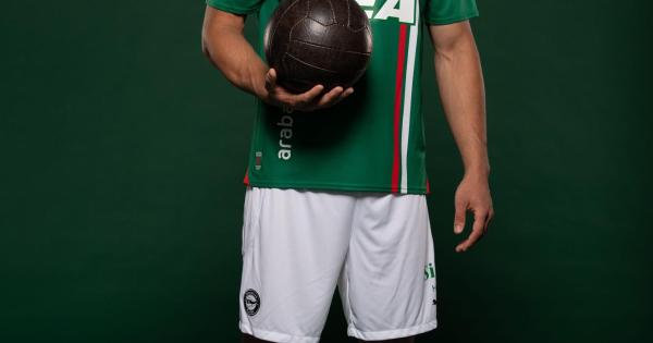 Nueva camiseta del Alavés para su regreso a Primera. Foto: Deportivo Alavés