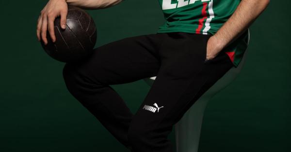 Nueva camiseta del Alavés para su regreso a Primera. Foto: Deportivo Alavés