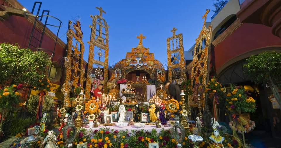 Altar tradicional del Día de Muertos