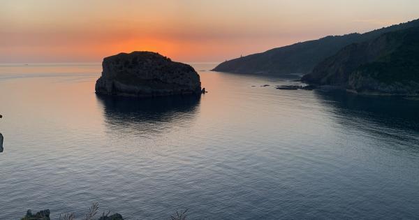 Amanecer desde la ermita de San Juan de Gazteluigatxe | Oyente ONDA VASCA, Edil de Güeñes