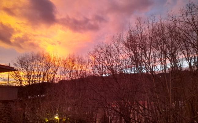 Amanecer del 8 de enero en Galdakao