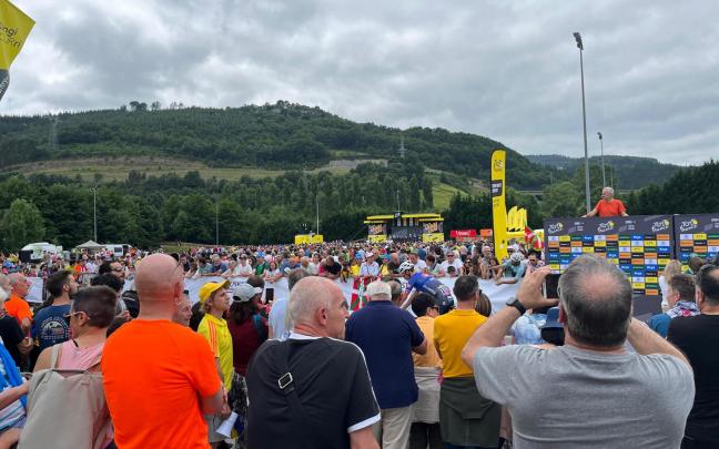 Paso del Tour por Amorebieta. Onda Vasca