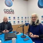 Ana Bastida, presidenta de la Masa Coral del Ensanche, y Koldo Villar, representante de Los Chimberos