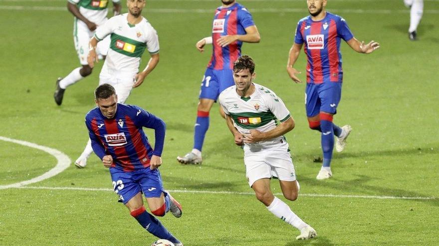 Anaitz Arbilla, en un partido. JAVI COLMENERO