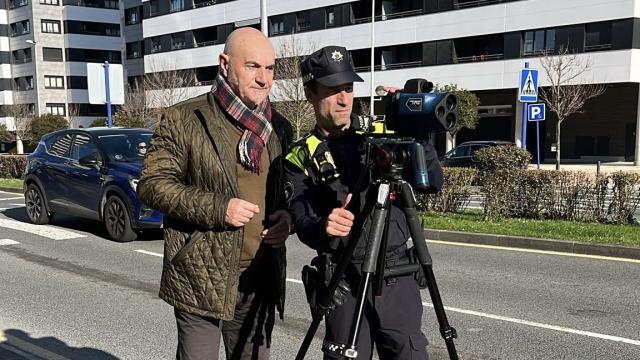 Barakaldo refuerza los controles de velocidad con radar móvil