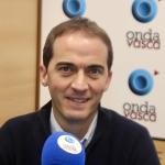 Iñigo Ansola en los estudios de ONDA VASCA