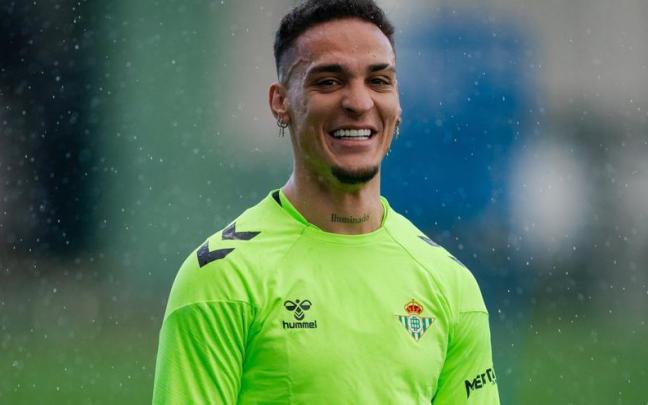 Antony es feliz en Sevilla. BETIS