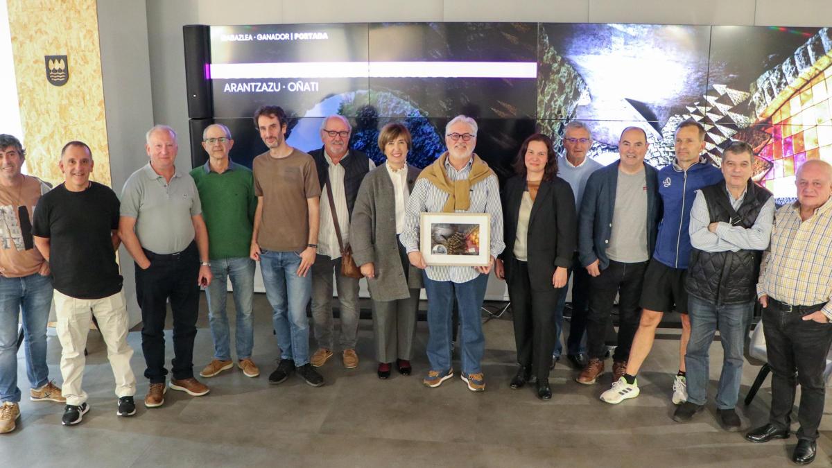 Ganadores del concurso fotográfico con el que se ha elaborado el calendario foral 2025