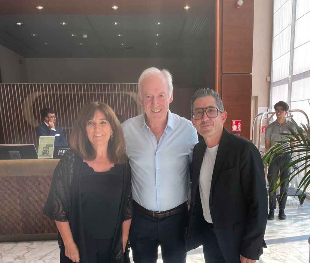 De izquierda a derecha: La consejera de Alimentación, Desarrollo Rural, Agricultura y Pesca del Gobierno Vasco, Amaia Barredo; Bittor Arginzoniz y José María Aizega, director del Basque Culinary Centre