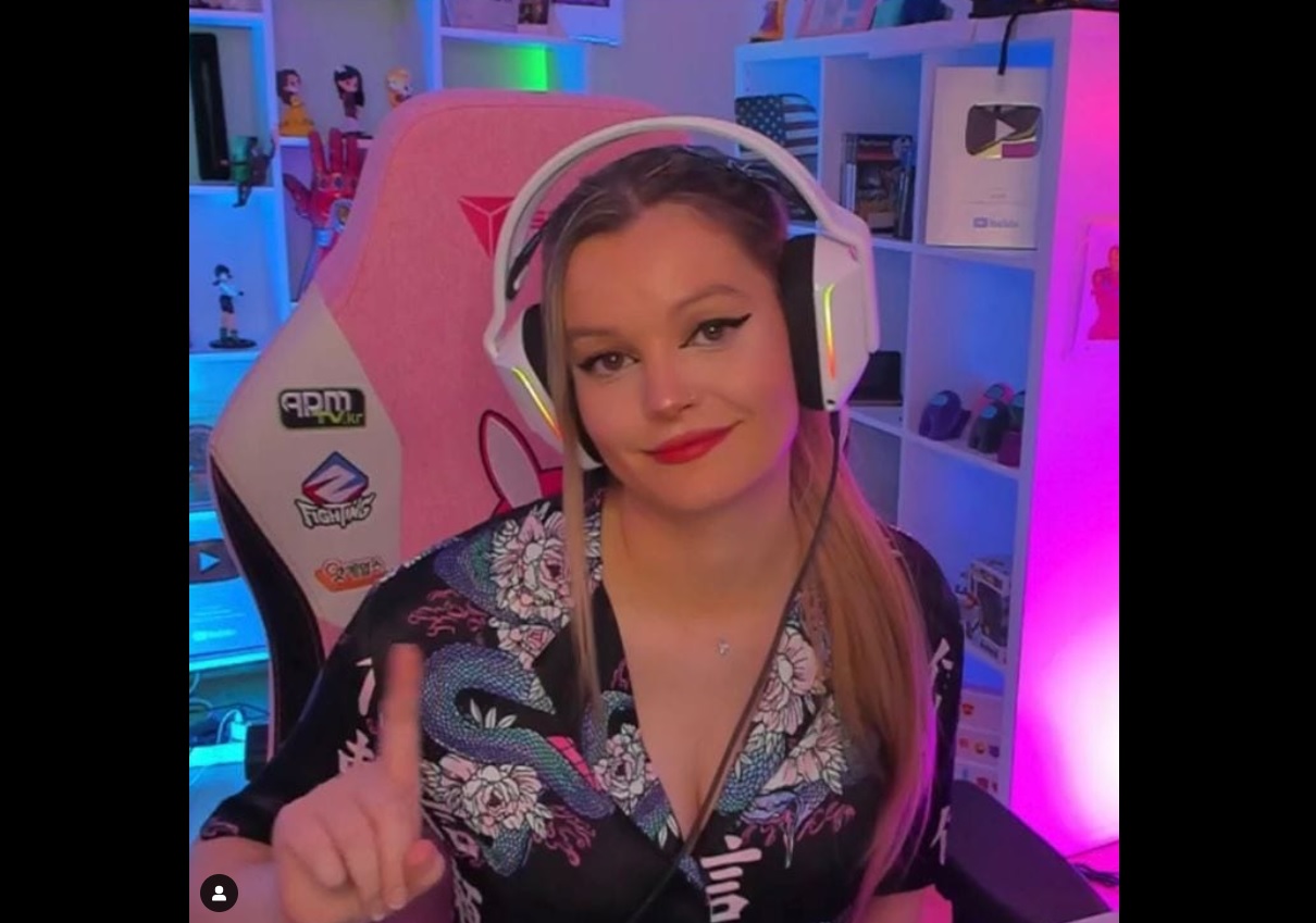 Aroyitt, Aroia García